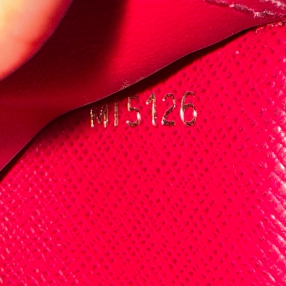 LOUIS VUITTON Victorine Wallet fuchsia monogram - Picture 10 of 16